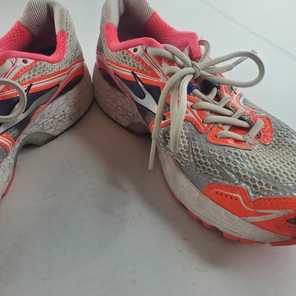 Womens Brooks running shoes Ravenna 5 sz 9.5 - Picture 8 of 12